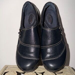 Clarks Ashland Alpine Bendable Loafers size 6.5 Navy blue
